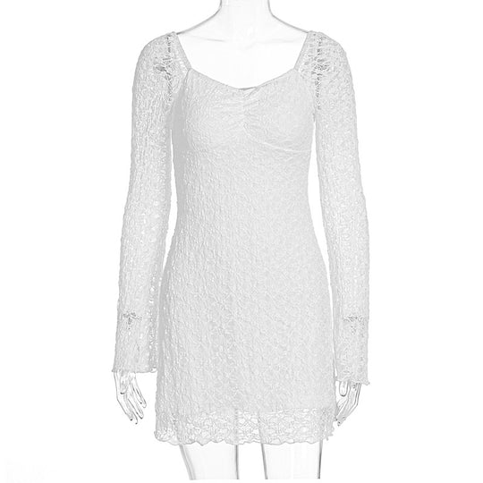 Damen Spitzenkleid mit langen Ärmeln und transparentem Detail EB