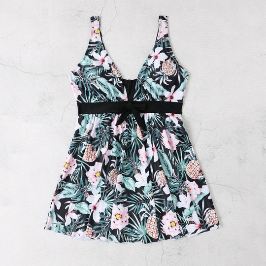 Damen Badekleid mit floralen Mustern und schmeichelndem Schnitt EB
