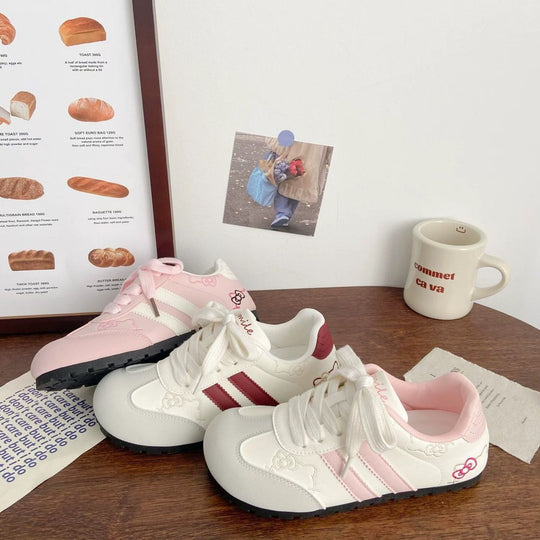 Damen Freizeitsneaker mit verspieltem Hello Kitty Design EB