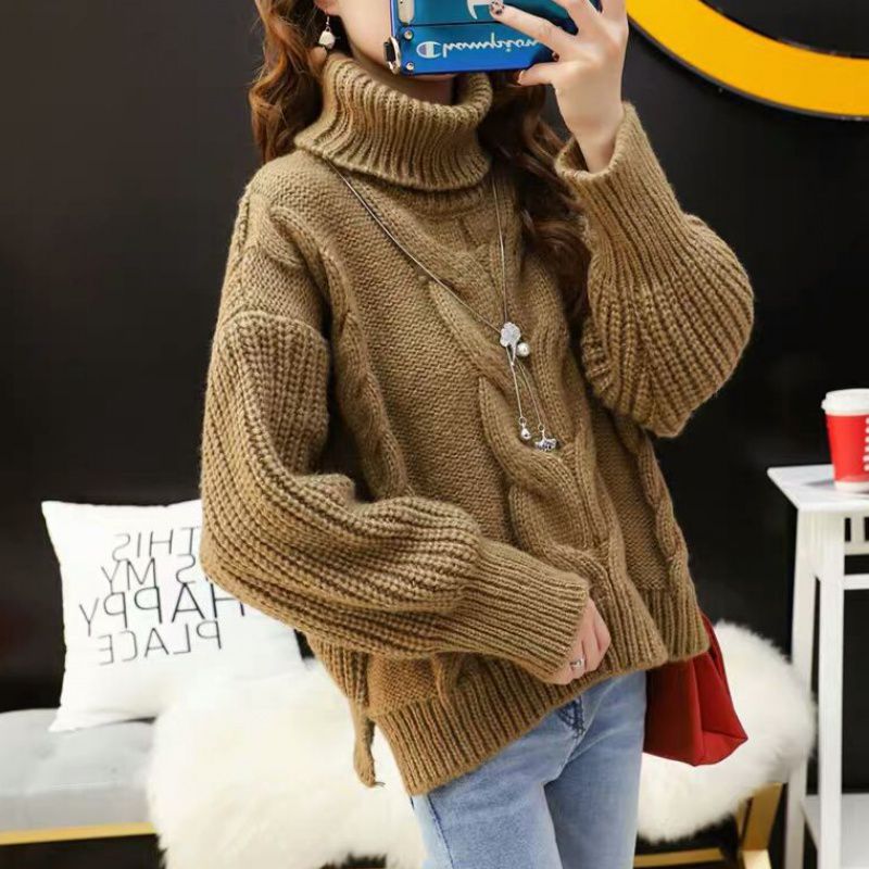 Damen Grobstrickpullover mit hohem Rollkragen und modernem Zopfmuster EB