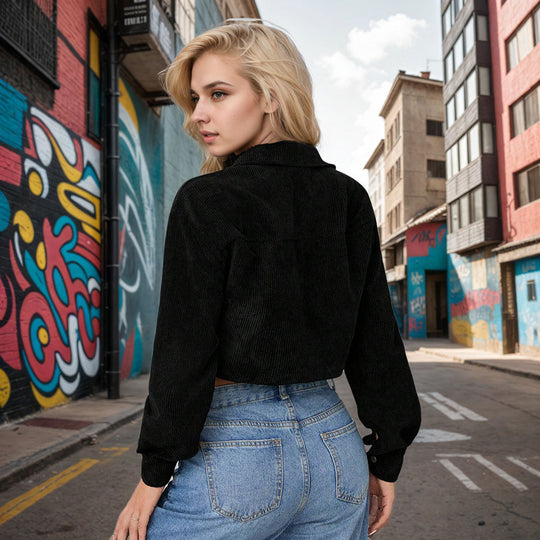 Damen kurze taillierte Cordjacke mit Brusttaschen und Druckknopfleiste Eichborn Berlin
