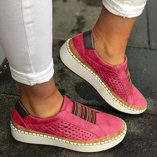 Damen Atmungsaktive Slip-On Sneakers mit modischem Lochdesign EB
