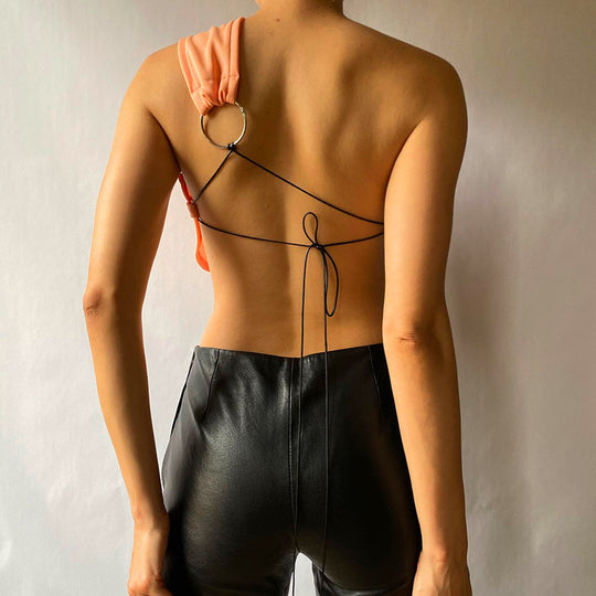 Damen asymmetrisches Trägershirt mit elegantem Ringdetail EB
