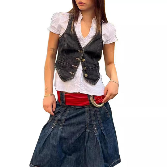 Damen Denim-Weste mit eleganten Knopfdetails und modernen Taschen EB
