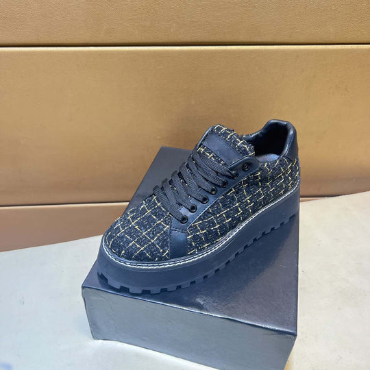 Damen Sneaker mit eleganter Tweed-Oberfläche und verstärkter Sohle EB