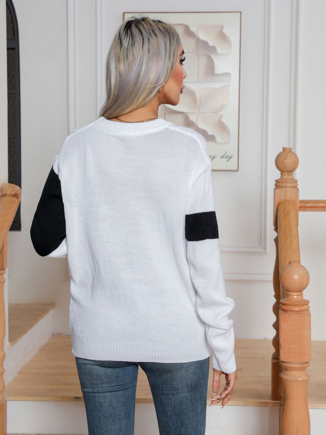 Damen Strickpullover mit modernen Kontrasten und Zopfmuster EB
