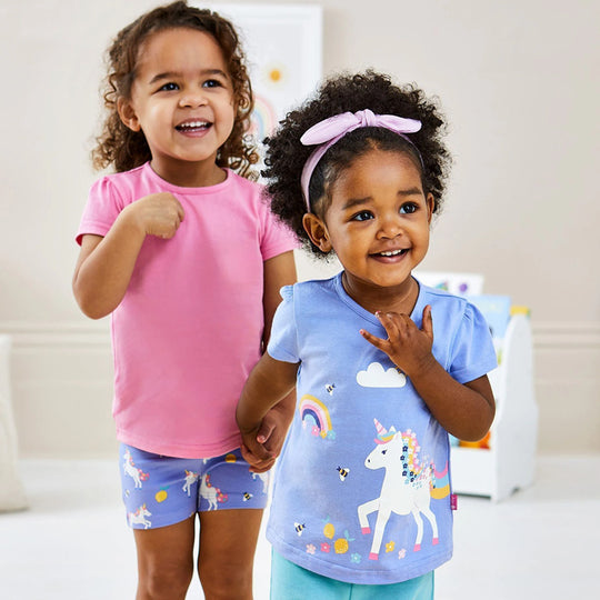 Mädchen T-Shirt mit verspieltem Einhorn-Design EB