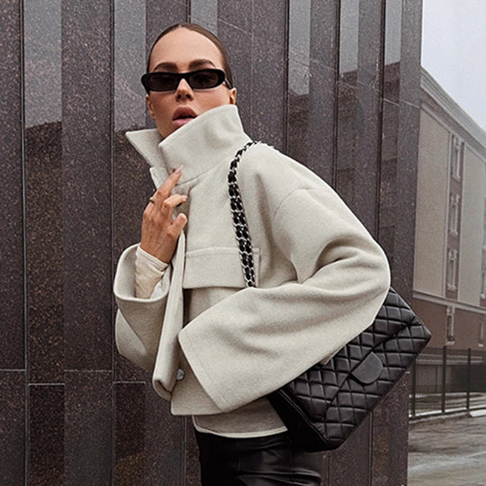 Damen Oversized Wolljacke mit Knopfleiste und praktischen Taschen EB