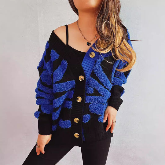 Damen Grobstrickjacke mit dekorativem Mustermix und eleganten Knopfdetails EB