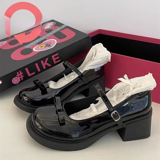 Damen Modische Mary Jane Pumps mit auffälliger Schnalle und bequemem Absatz EB