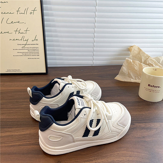 Damen Sportliche Sneaker mit atmungsaktiver Oberflächenstruktur und rutschfester Sohle EB