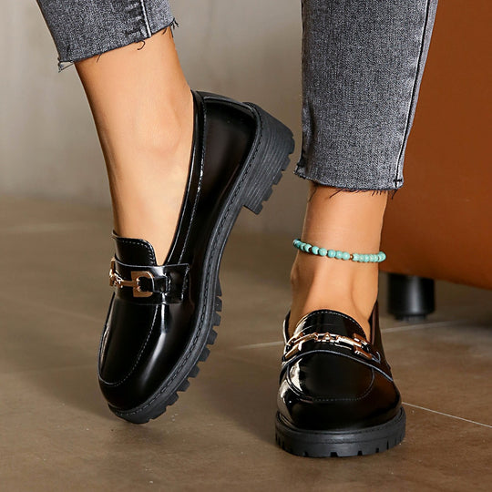 Damen Modische Loafers mit robustem Profil und dekorativem Schnallen-Detail EB