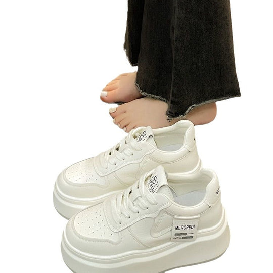 Damen modische Plateau-Sneaker mit hochwertigem Obermaterial und dämpfender Sohle EB