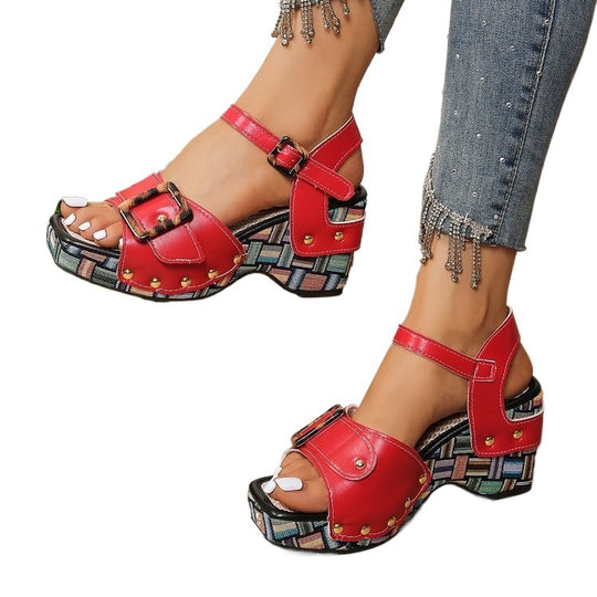 Damen Fashion-Plateau-Sandalen mit modischem Schnallen-Detail EB