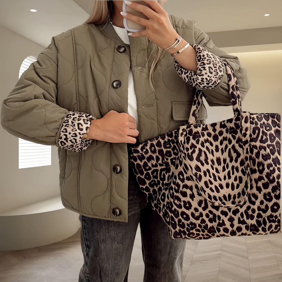 Damen gesteppte Leichtjacke mit trendigen Animal-Print-Ärmeln EB