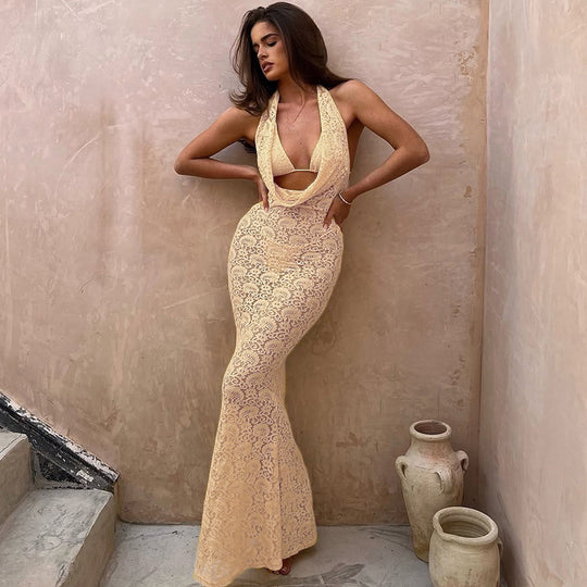Damen Spitzen-Maxikleid mit halsfernem Halterdesign und figurbetontem Schnitt EB
