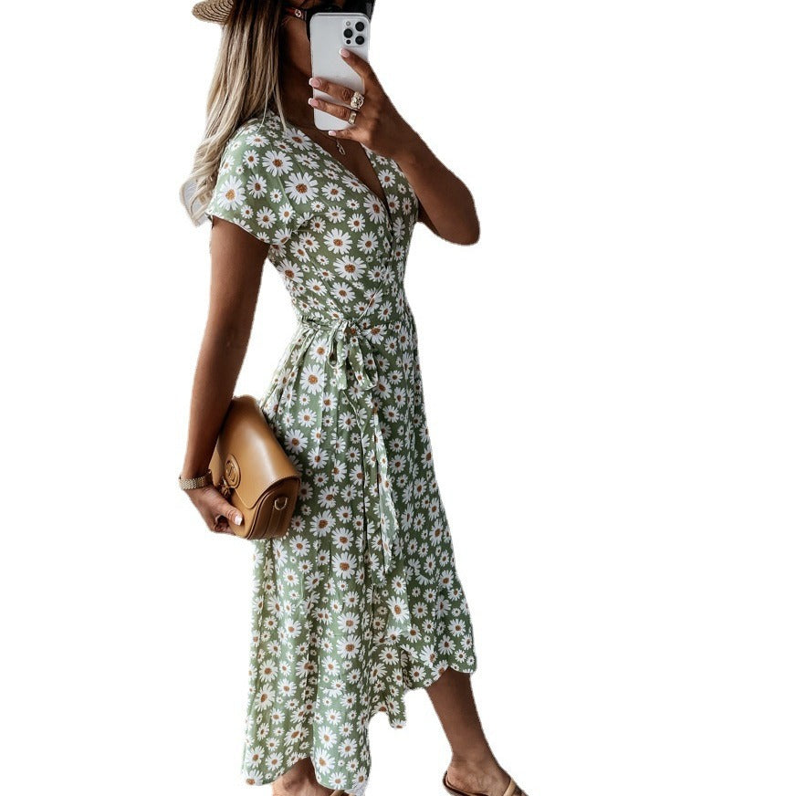 Damen florales Wickelkleid mit kurzem Ärmel und schwingendem Rock EB