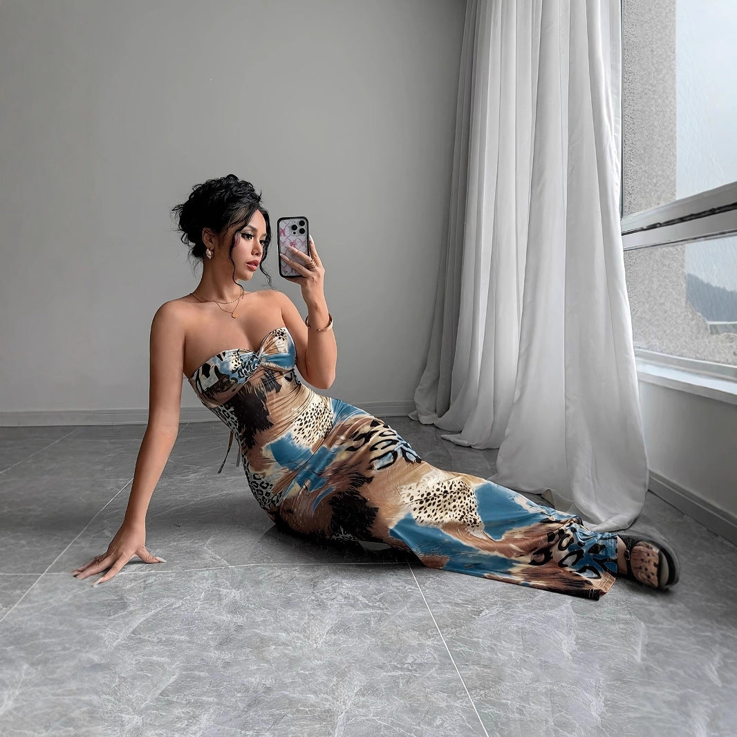 Damen Etuikleid mit strapless Design und Tiermuster EB