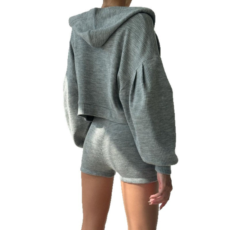 Damen nan kurzes geripptes Lounge-Set mit Kapuzen-Zipjacke und Highwaist-Shorts EB