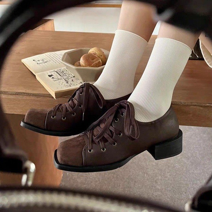 Damen elegante Schnürschuhe mit leichtem Blockabsatz und hochwertiger Lederverarbeitung EB