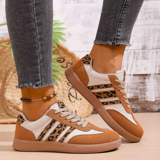 Damen Sportliche Sneaker mit Leoprint und atmungsaktivem Obermaterial EB