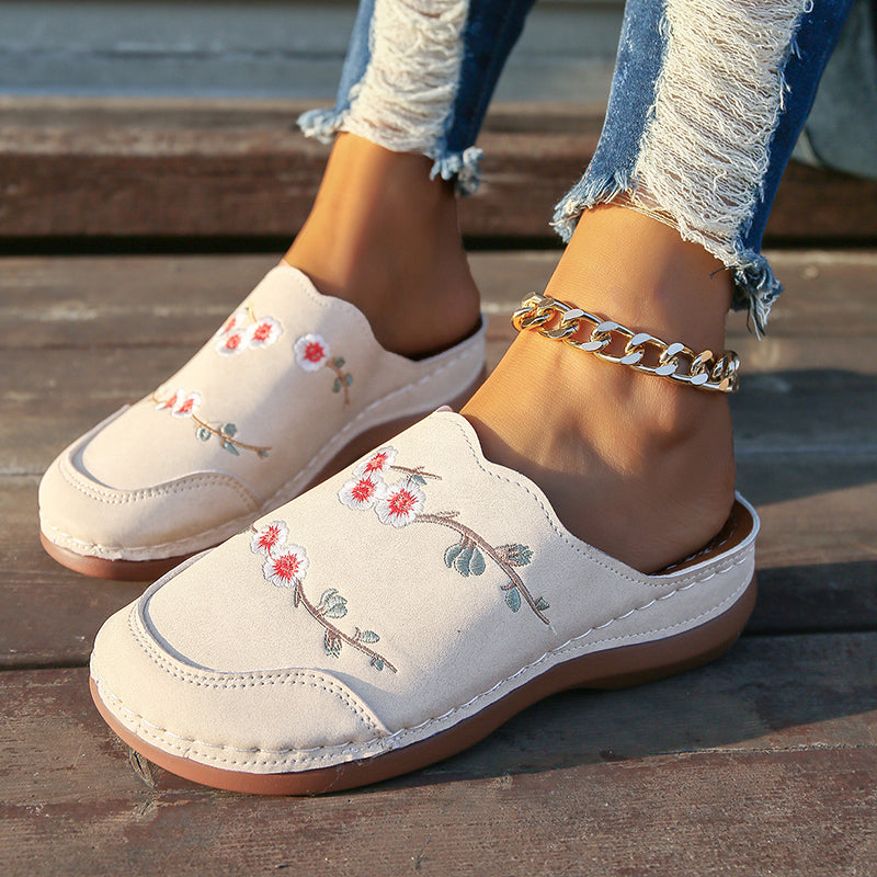 Bestickte Vintage-Blumen Hausschuhe EB