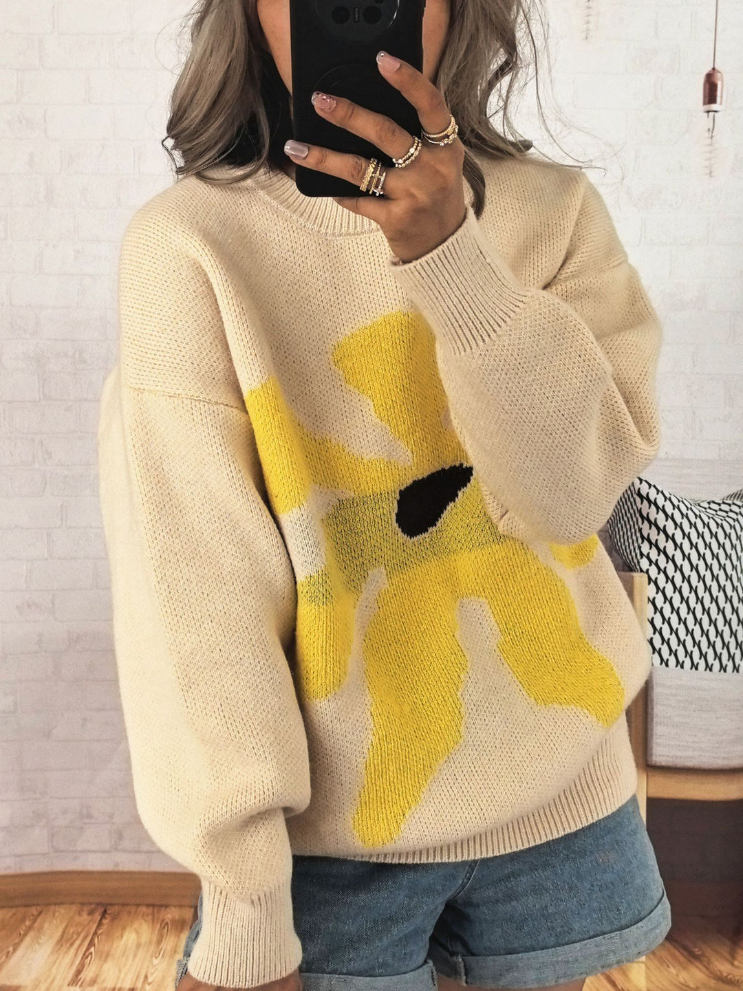 Damen Pullover mit auffälligem Blütenmotiv und lockerer Passform EB