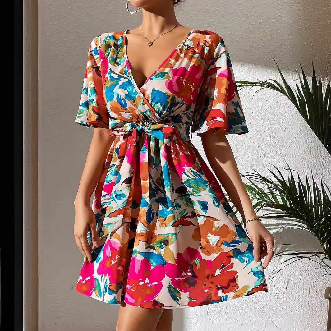 Damen Wickelkleid mit buntem Blumenmuster und tiefem V-Ausschnitt EB