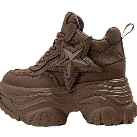 Damen Sportliche Plateau-Sneaker mit markantem Sternapplikation EB