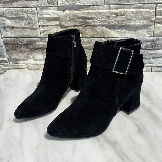 Damen nan elegante Wildlederoptik Stiefelette mit mittelhohem Blockabsatz und breitem Schnallenriemen EB