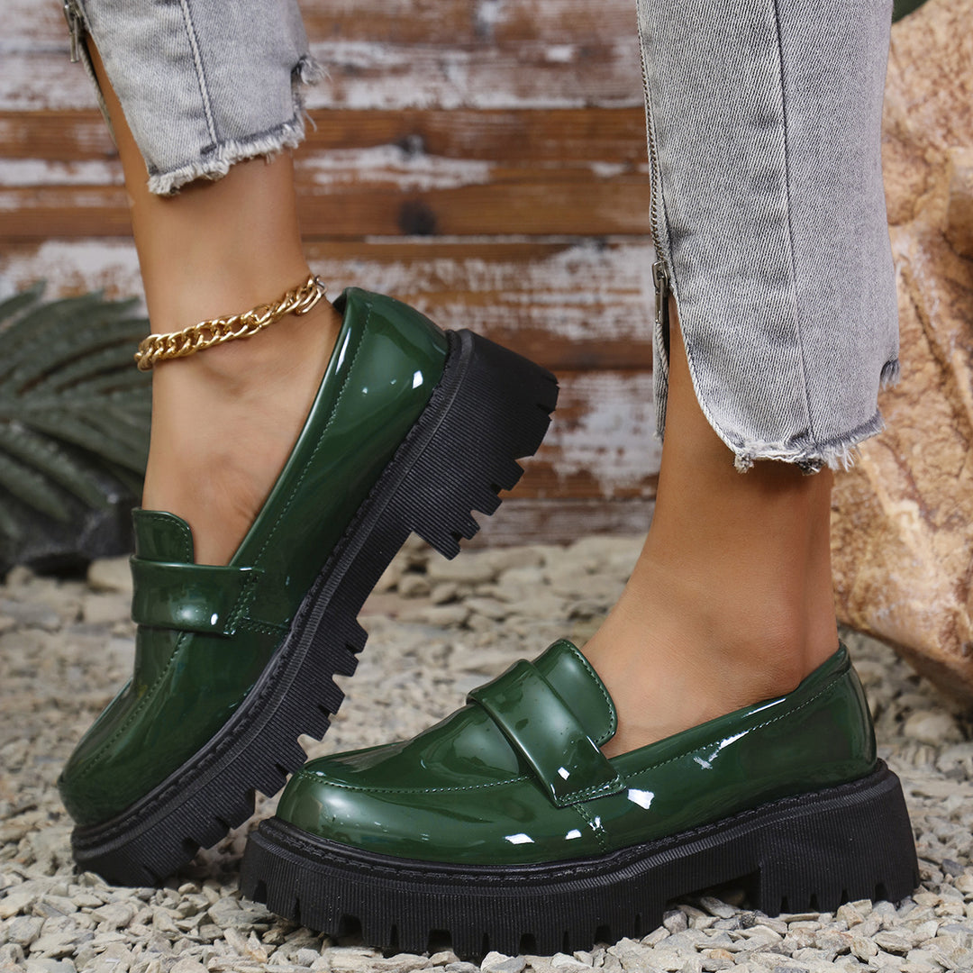 Damen Modische Lackloafers mit robustem Profil und stylishem Knoten-Detail EB
