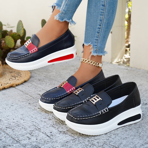 Damen Komfortable Slip-On Mokassins mit modischem Akzent EB