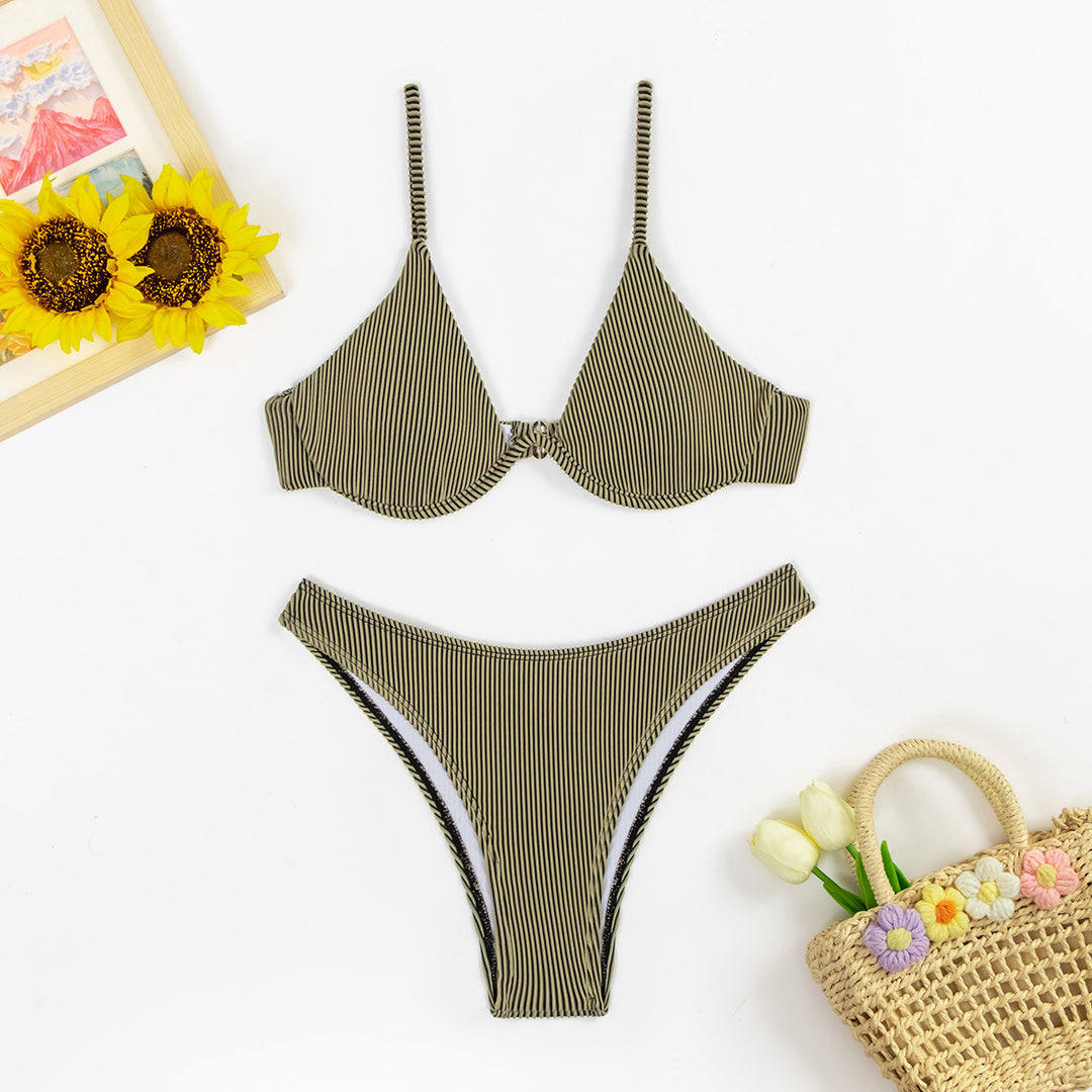Damen Triangel-Bikini mit raffinierten Rippendetails EB