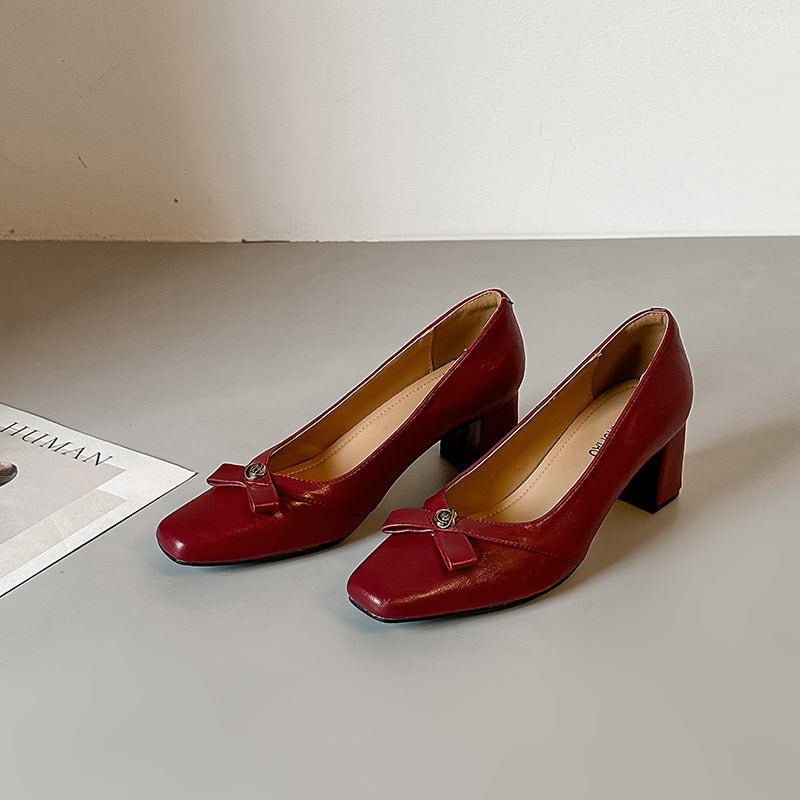 Damen Elegante Pumps mit Dekorativem Schmuckdetail EB