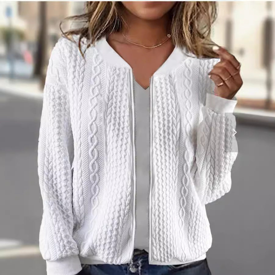 Damen Strickjacke mit modernem Kabelstrickmuster und eleganter Schnittführung EB