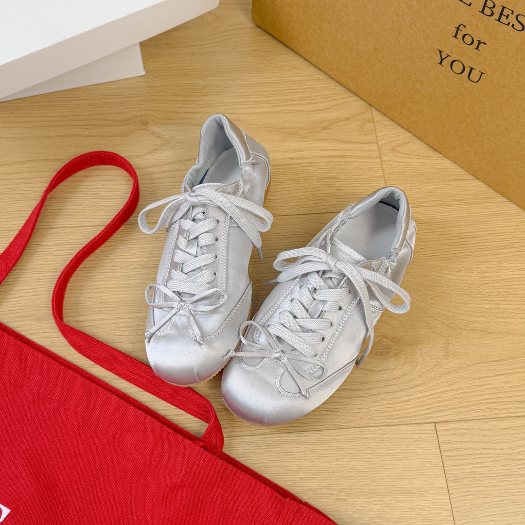 Damen Modische und komfortable Sneakers mit Satin-Oberfläche EB