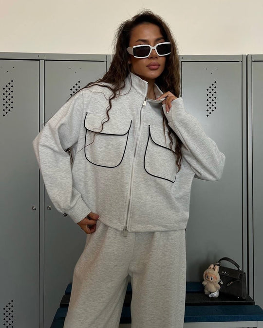 Damen sportliches Fleece-Set mit modischen Kontrasten und praktischen Taschen EB