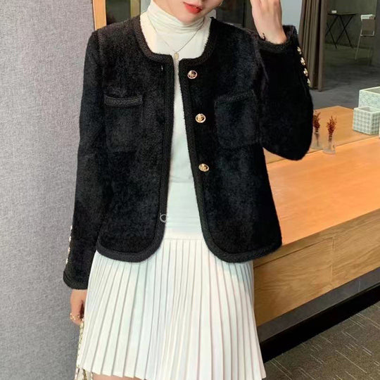Damen Elegante Strickjacke mit goldenen Knöpfen und feiner Struktur EB