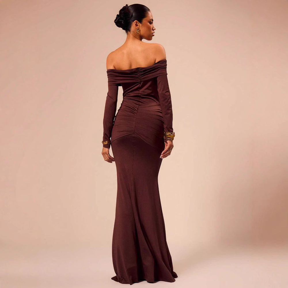 Damen Abendkleid mit schulterfreier Silhouette und elegantem Raffung EB