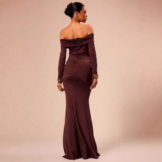 Damen Abendkleid mit schulterfreier Silhouette und elegantem Raffung EB