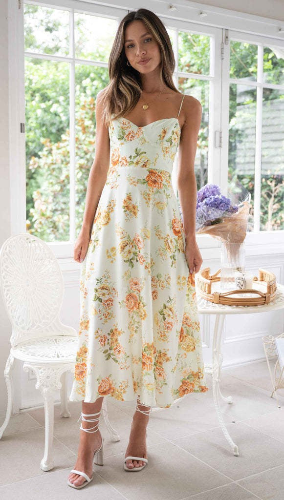 Damen Maxikleid mit zartem Blumenprint und modernem Schnitt EB