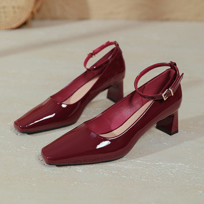 Damen elegante Lackleder Pumps mit komfortablem Blockabsatz EB