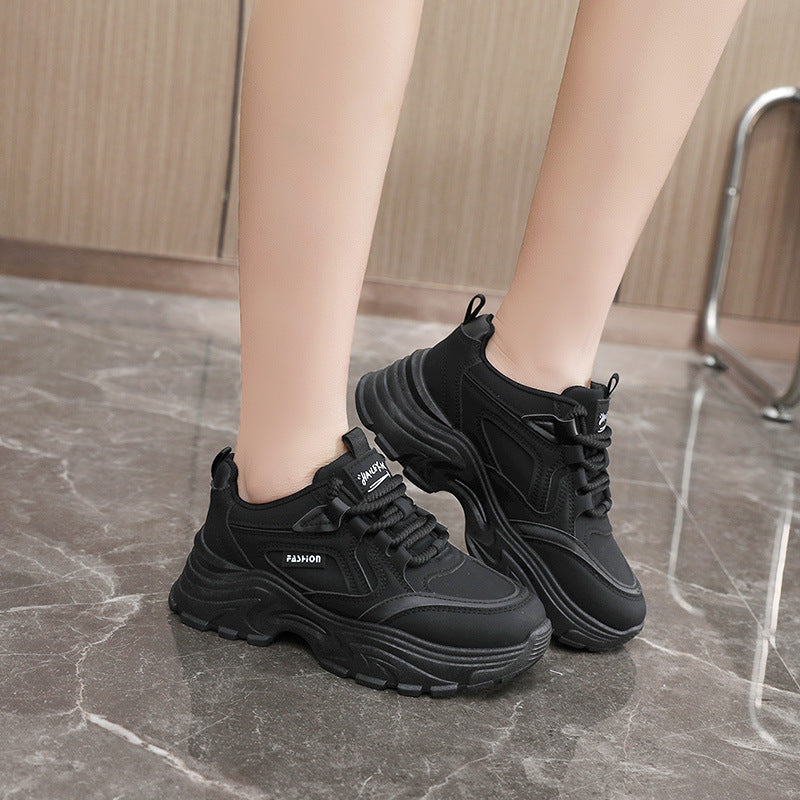 Damen Sportliche Chunky Sneakers mit rutschfester Sohle und dämpfendem Fußbett EB