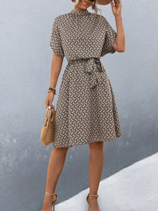 Damen Midikleid mit elegantem Bindegürtel und modischem Stehkragen EB