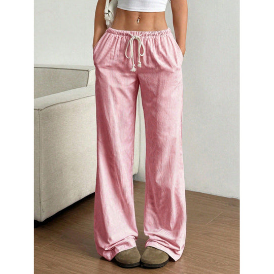 Damen Weit geschnittene Cordhose mit praktischen Eingrifftaschen EB