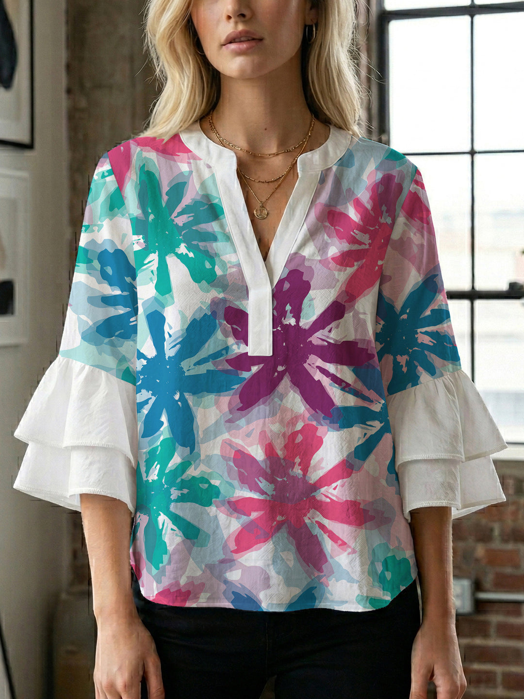 Damen Bluse mit voluminösen Ärmeln und floralem Design EB