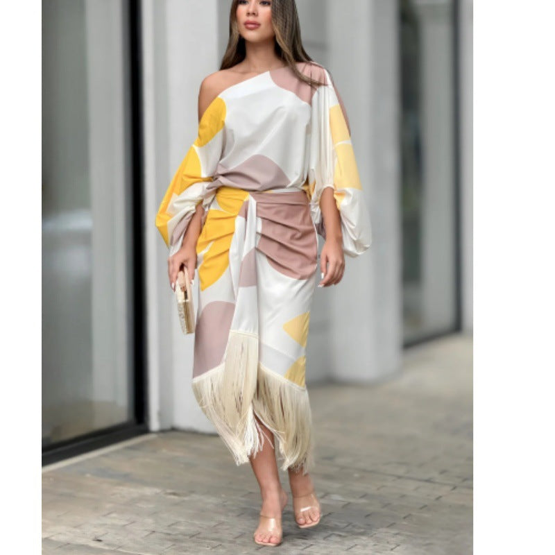 Damen nan schulterfreies drapiertes Midikleid mit geraffter Wickel-Taille und Fransensaum EB