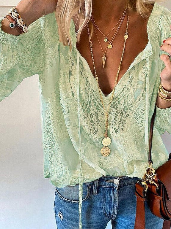 Damen Elegante und feminine Bluse mit V-Ausschnitt und Spitzenakzenten EB