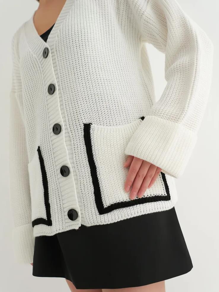 Damen Grobstrick-Cardigan mit praktischen Taschen und modernen Knöpfen EB