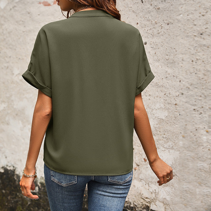 Damen lässige Bluse mit praktischen Taschen und modernem V-Ausschnitt EB